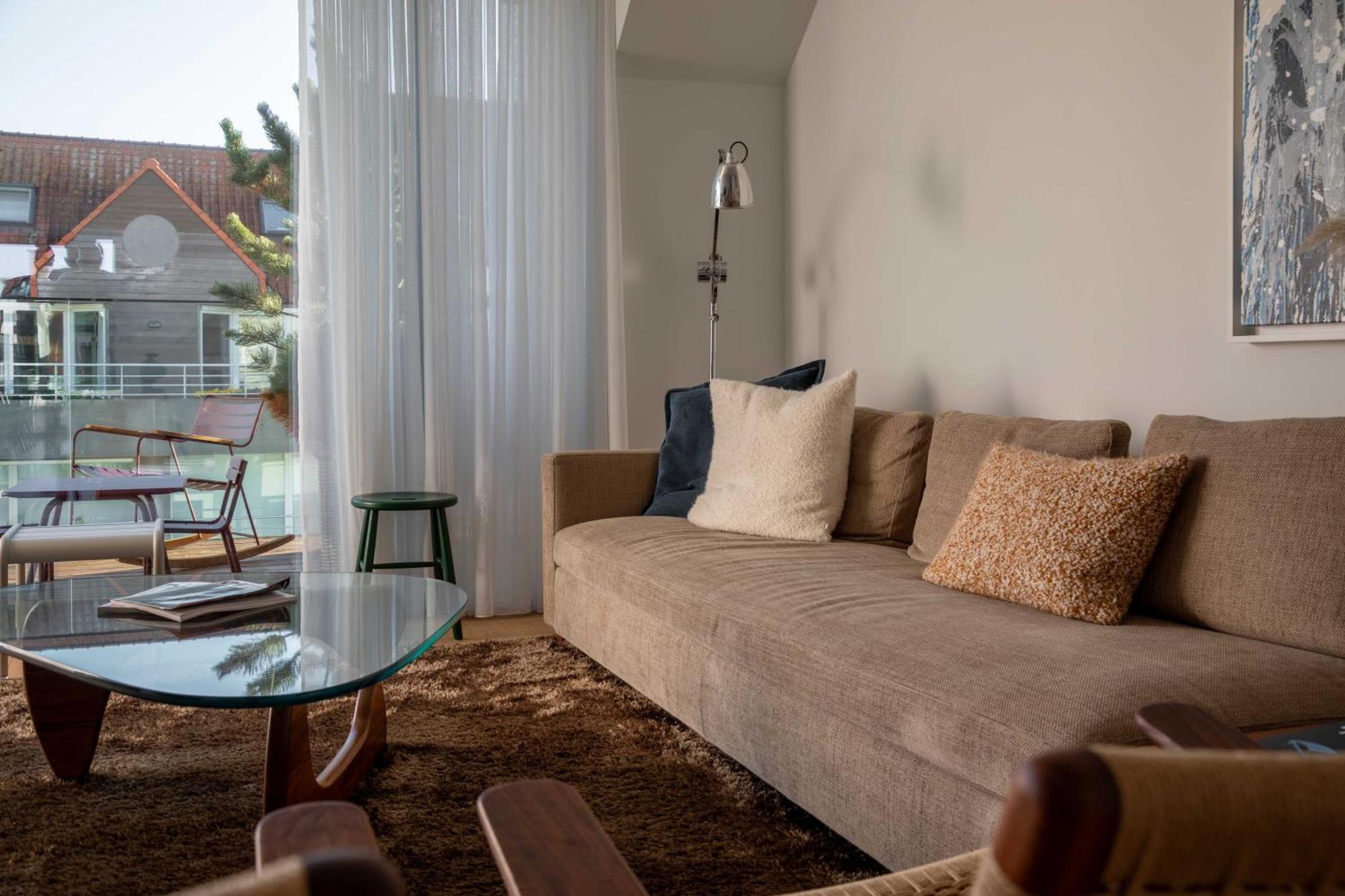 Stunning Duplex - 3 Bedroom - 2 Sunny Terrasses Apartment *
