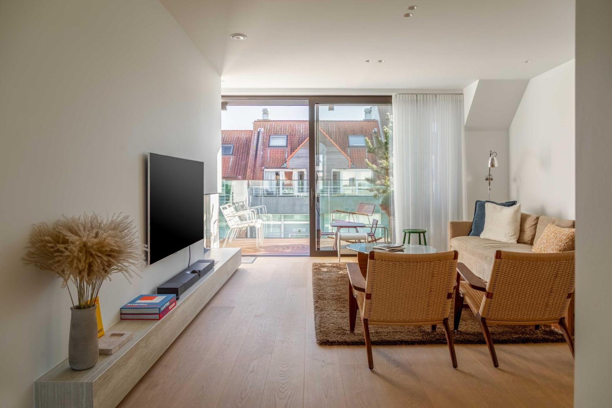 Stunning Duplex - 3 Bedroom - 2 Sunny Terrasses Apartamento
